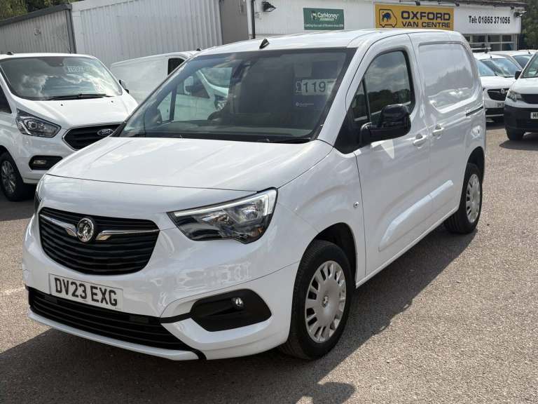 2023 Vauxhall Combo 1.5 COMBO Pro 1.5D 100 M6 L1H1 2300 Panel Van Panel Van Diesel Manual