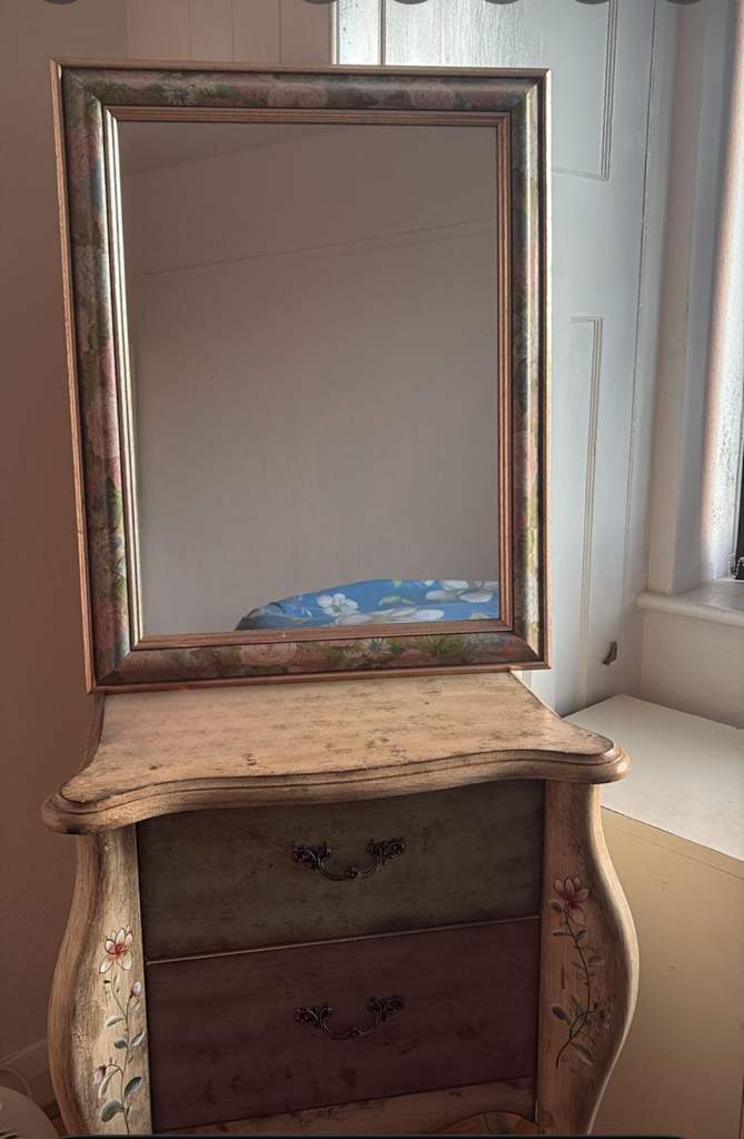 Table mirror