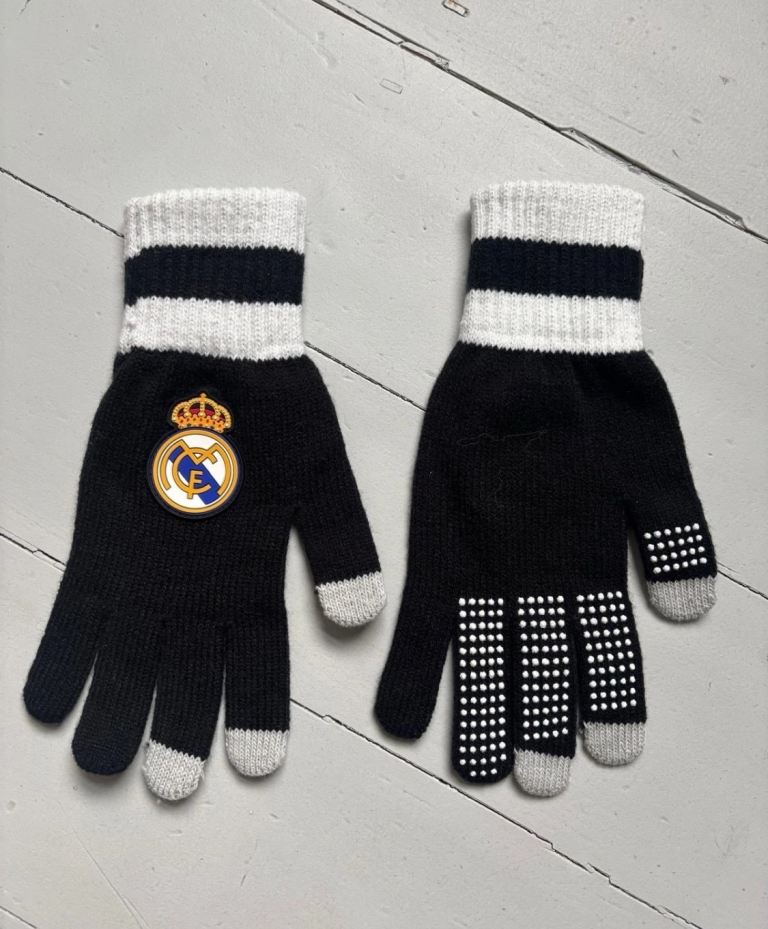 Real Madrid gloves 