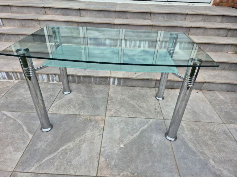 Toughened Glass Dining Table with Chrome Legs – Excellent Condition
