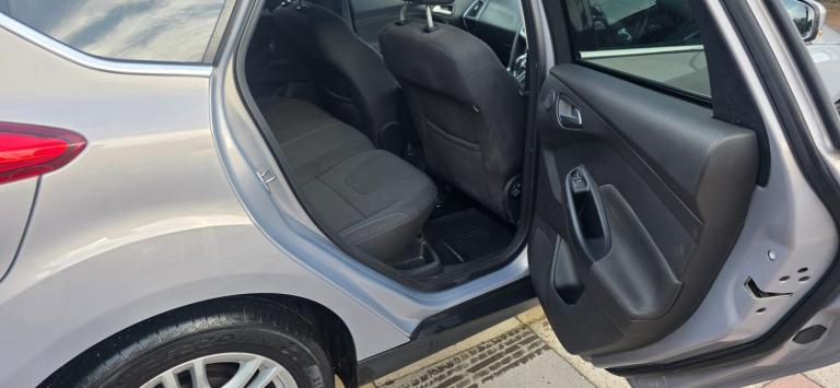 2013 Ford Focus 1.6 125 Titanium 5dr Powershift HATCHBACK Petrol Automatic