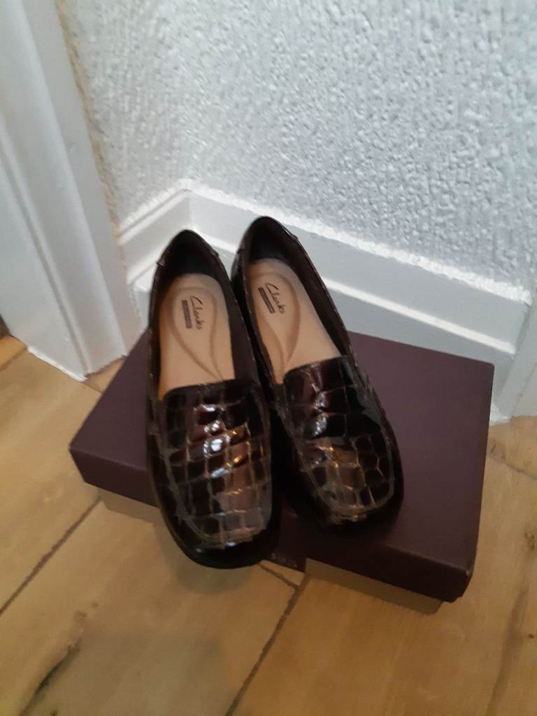 Shoes size 3 NEW UNUSED still in box leather 