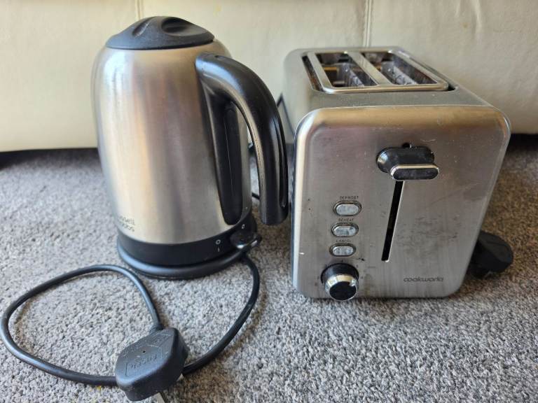 Steel Kettle & Toaster Set