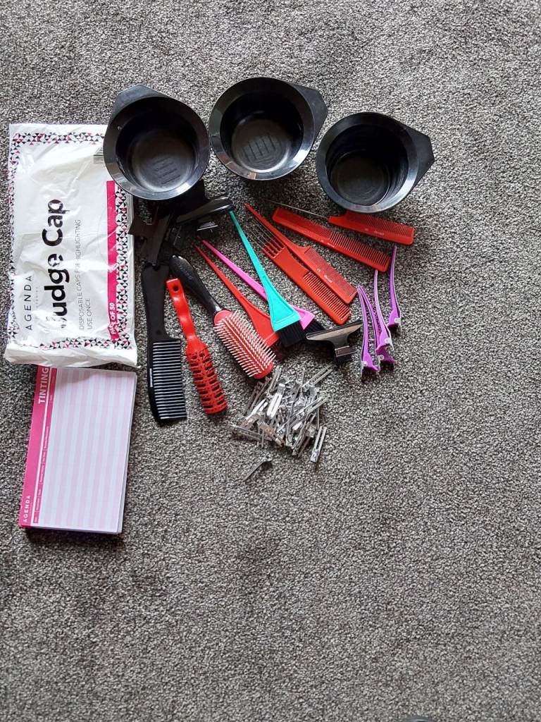 Various hairdressing equipment