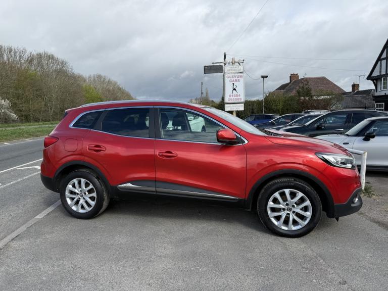 RENAULT KADJAR 1.5 Dynamique Nav dCi 110 Red Manual Diesel 2017
