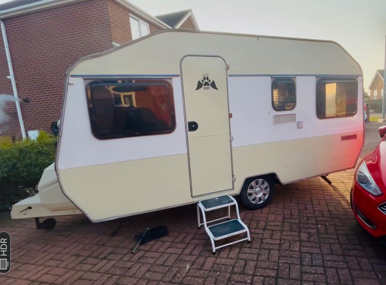 Vintage CI Sprite Musketeer 82 Tourer Caravan 