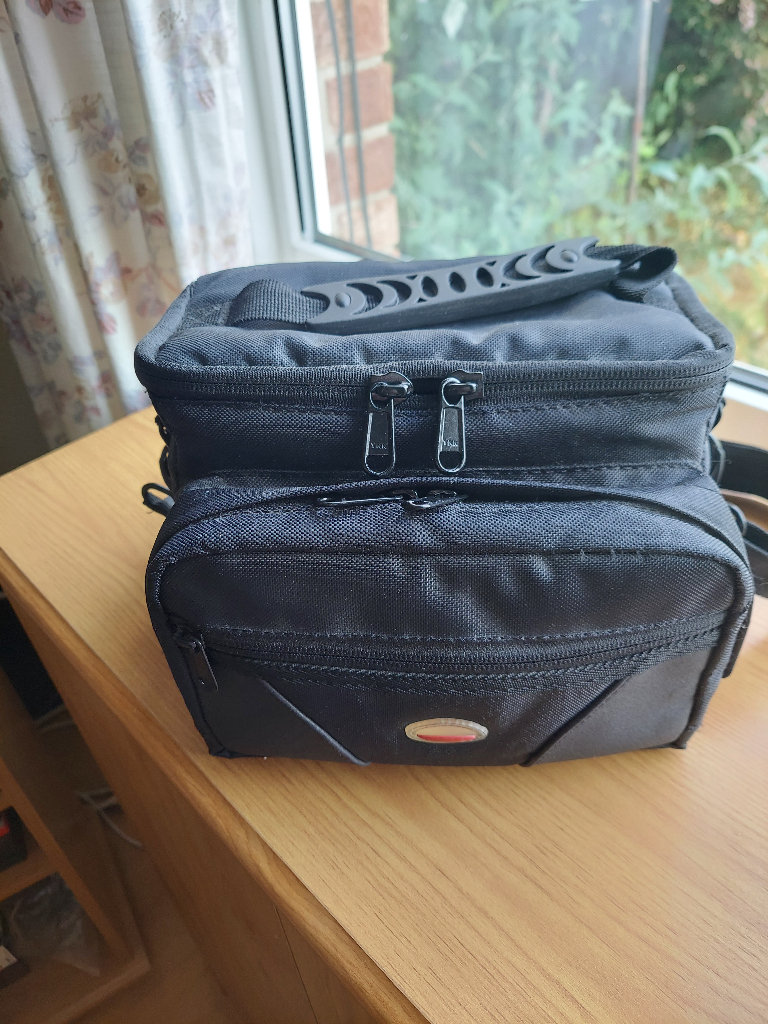 CAMERA COMPACT BAG WITH SHOULDER STRAP