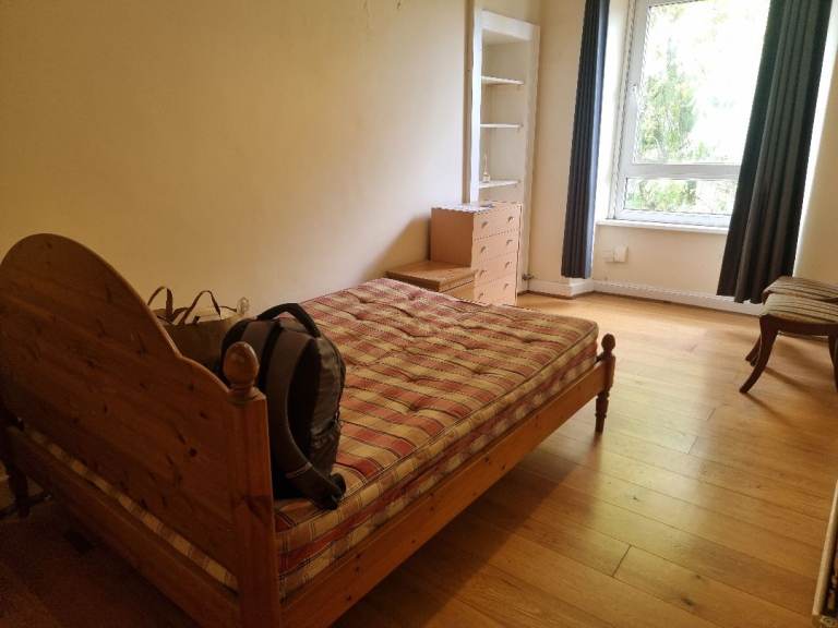 2 Bedroom apartment at Erskine Street Dundee