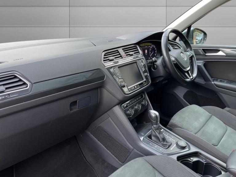  Volkswagen Tiguan 2.0 TDi 150 4Motion SEL 5dr DSG Diesel