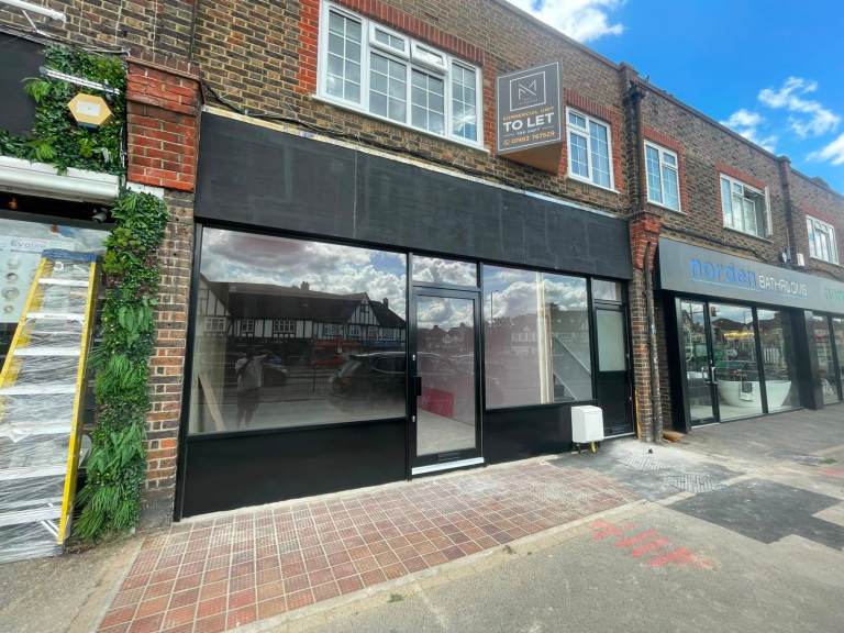 Prominent Commercial Unit To Rent in Ewell / Epsom – Kingston Road KT19 – Flexible Business Space