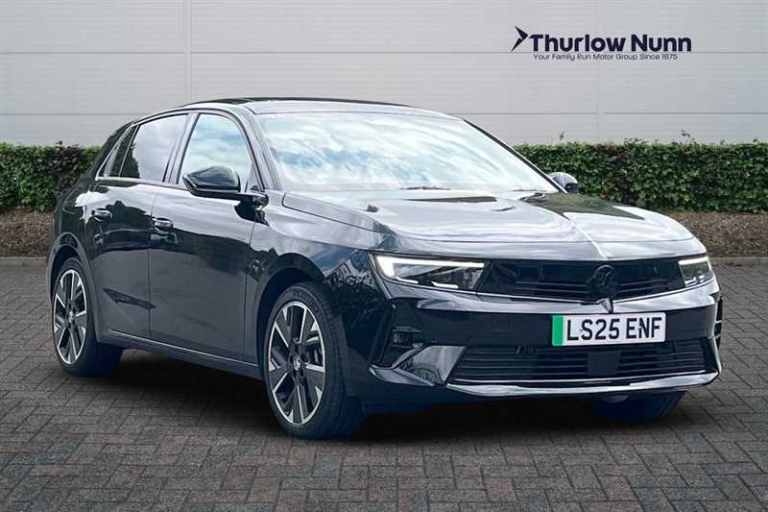 2025 Vauxhall Astra 115kW Ultimate 54kWh 5dr Auto HATCHBACK ELECTRIC Automatic
