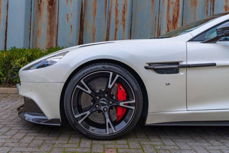 2017 Aston Martin Vanquish Vanquish S Coupe Coupe Petrol Automatic