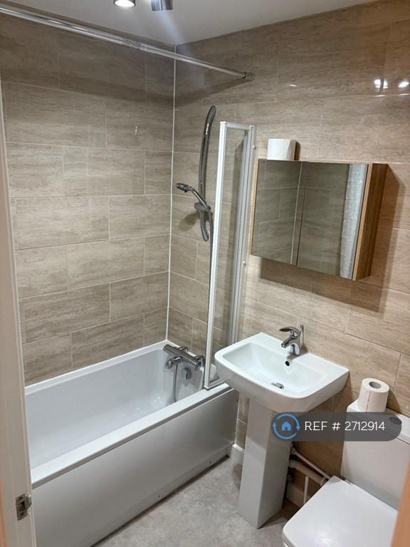 3 bedroom house in Almond Road, Leighton Buzzard, LU7 (3 bed) (#2712914)