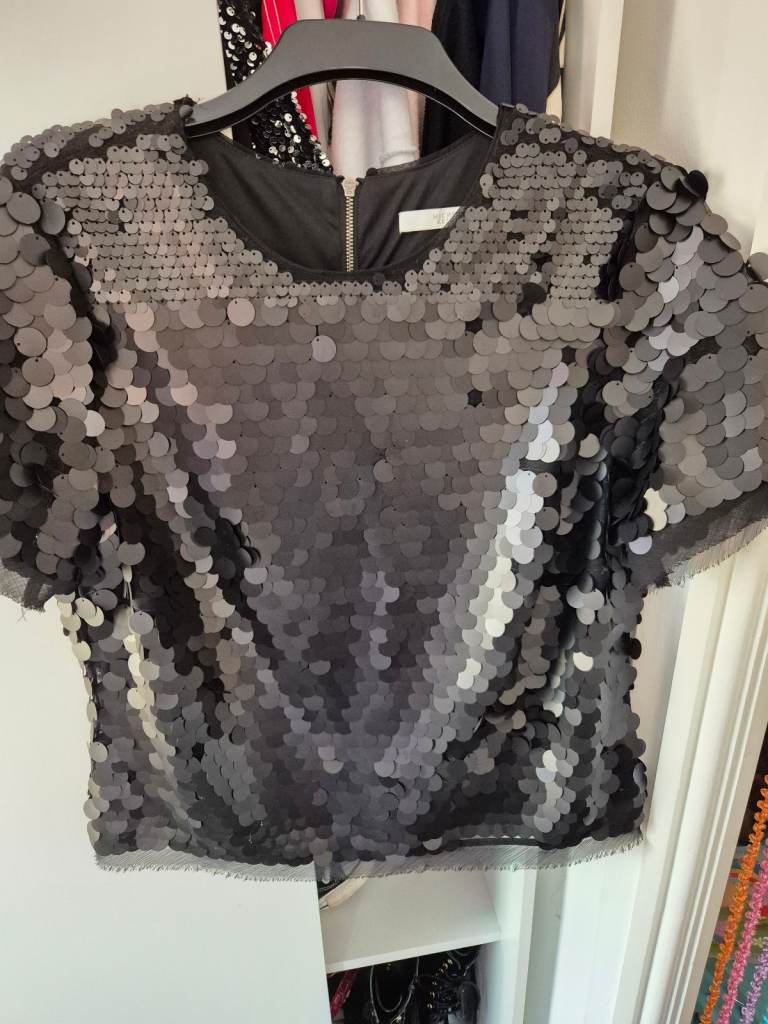 image for Ladies black disc pattered top