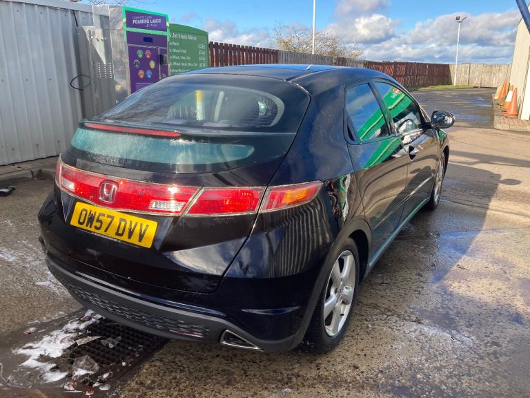 Honda Civic 1.8 i-VTEC, ULEZ, Long MOT, Recently Maintained, FULL Service History.
