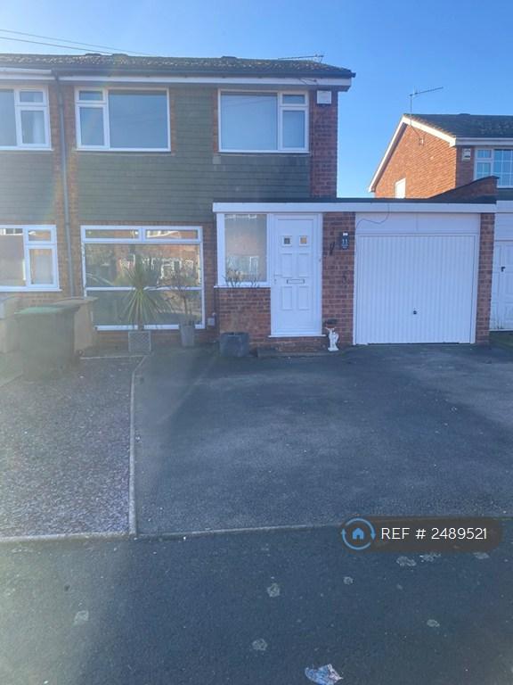 3 bedroom house in Grayshott Close, Bromsgrove, B61 (3 bed) (#2489521)