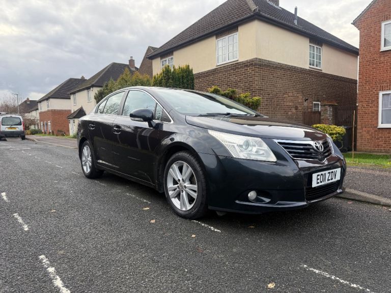 Toyota Avensis 2.0 D-4D Diesel fully loaded 2011
