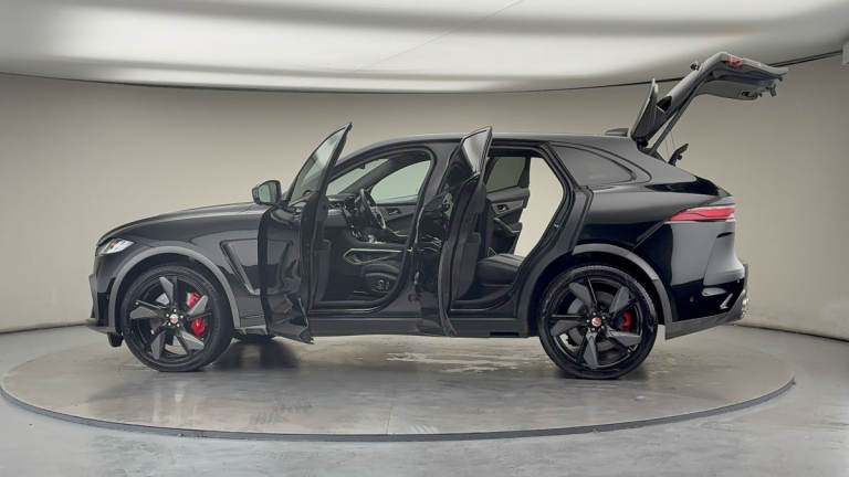 2021 Jaguar F-Pace 5.0 P550 V8 SVR SUV 5dr Petrol Quickshift AWD Euro 6 (s/s) (550 ps) SUV Petrol...