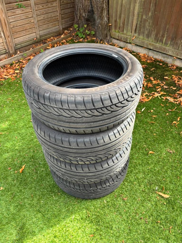 *FOR SALE: 4x Dunlop SP Sport 01 summer tyres - 225/50 R17 98Y XL – 5-5.5mm tread – DOT 2022*