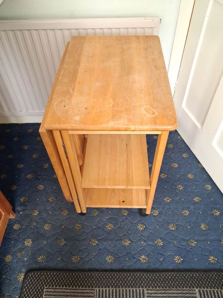 Folding table solid wood,  few marls but great condition with a bit of a polish/wax