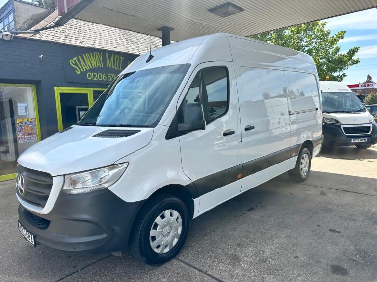 2021 Mercedes-Benz Sprinter 3.5t H2 Premium Van MWB RWD PANEL VAN Diesel Manual