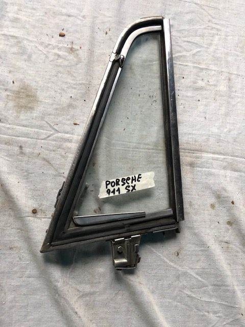 Left triangle window for Porsche 911