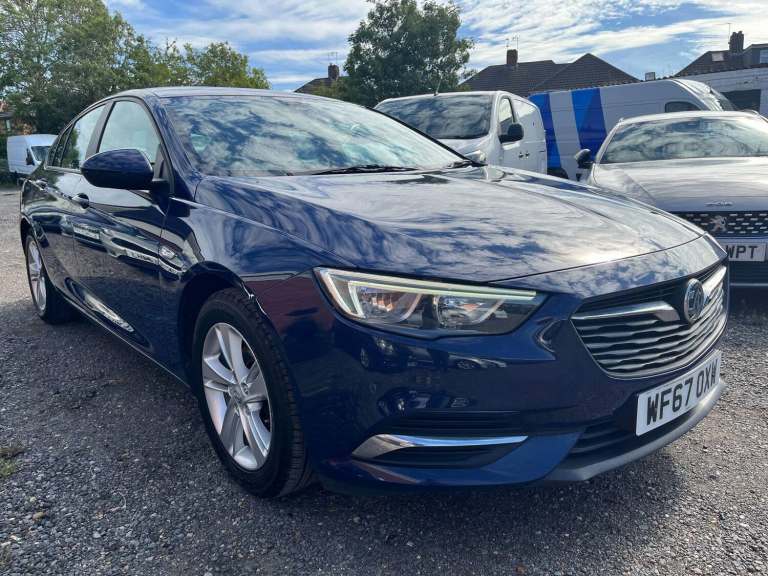2017 Vauxhall Insignia 1.5i Turbo Design Nav Grand Sport Euro 6 (s/s) 5dr HATCHBACK Petrol Manual