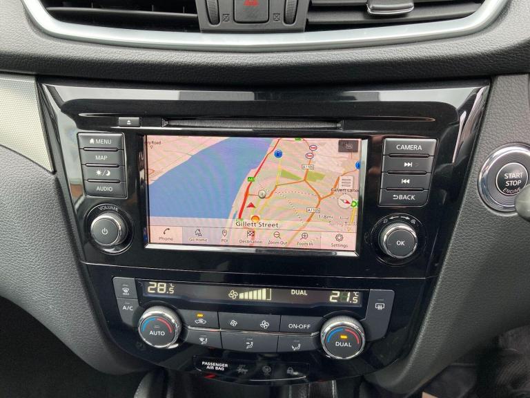 2019 Nissan Qashqai 1.3 DiG-T N-Connecta 5dr HATCHBACK PETROL Manual