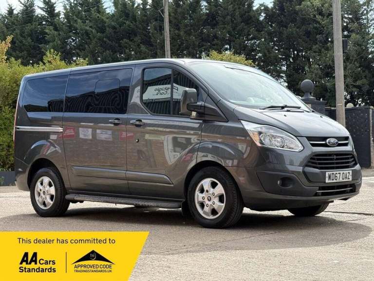 2018 Ford Tourneo Custom 2.0 TDCi 130ps Low Roof 8 Seater Titanium MPV DIESEL Manual