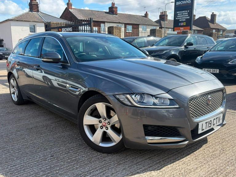 2019 Jaguar XF 2.0i Portfolio 5dr Auto ESTATE PETROL Automatic