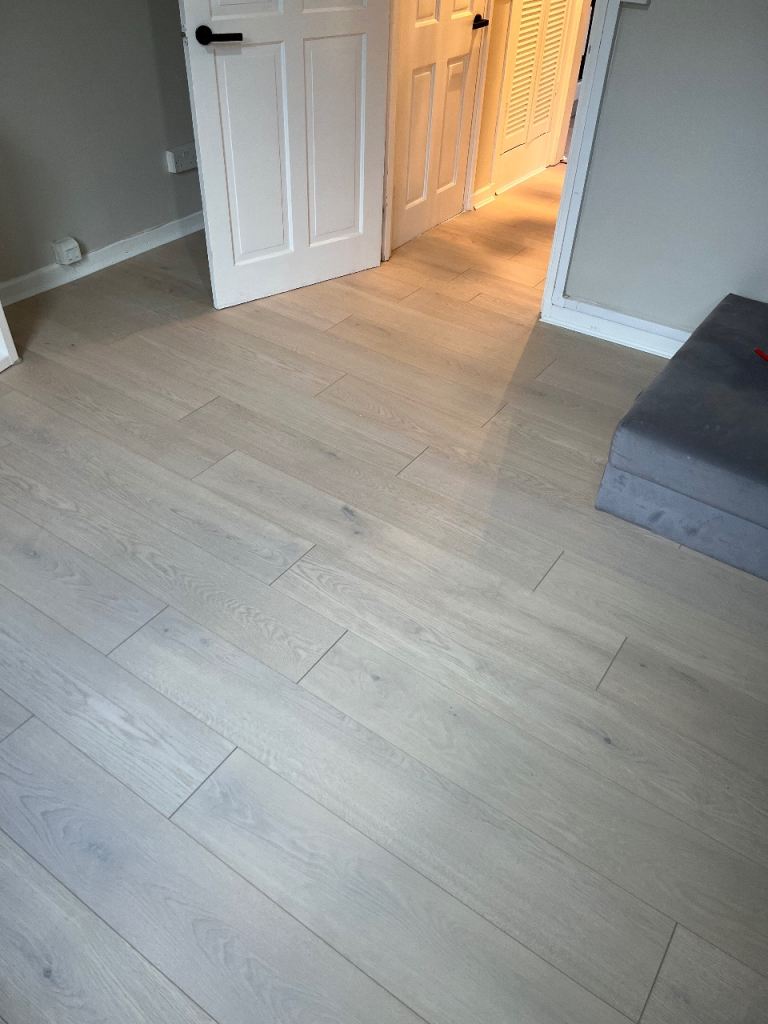 Professional Laminate Flooring Installation | Laminate Supply & Fit | Expert Floor Fitter London