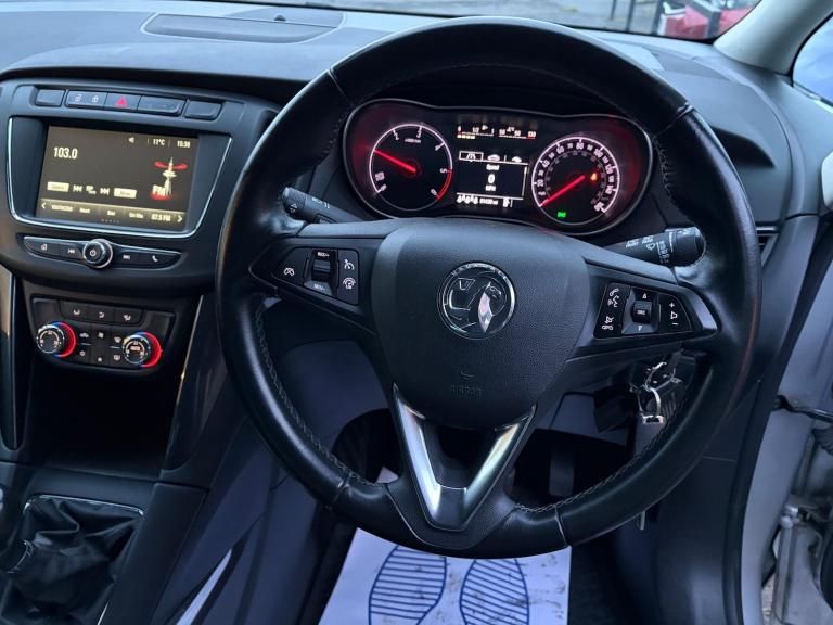 2017 Vauxhall Zafira 2.0 CDTi Tech Line Nav 5dr MPV DIESEL Manual