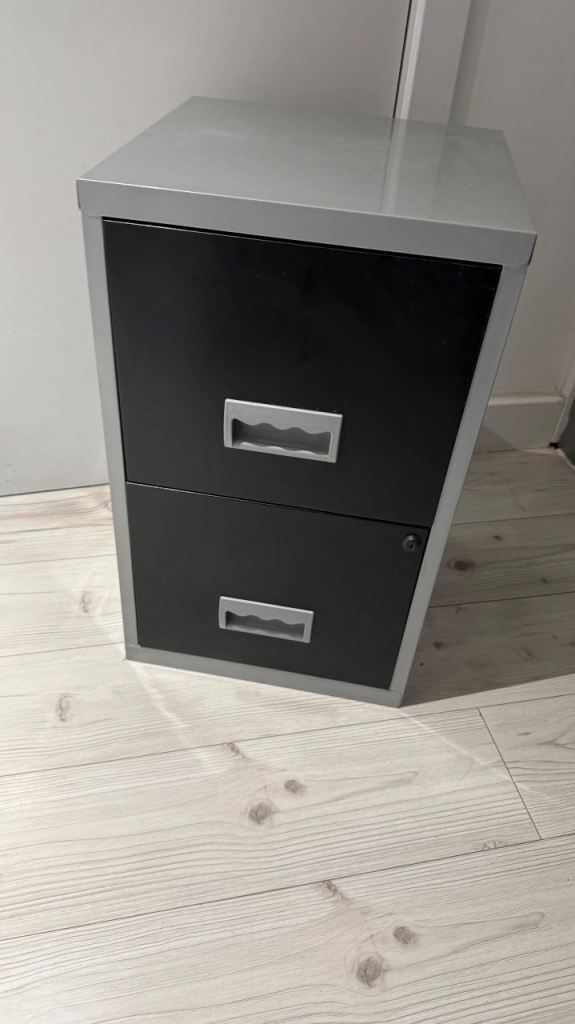image for Free filing cabinet 