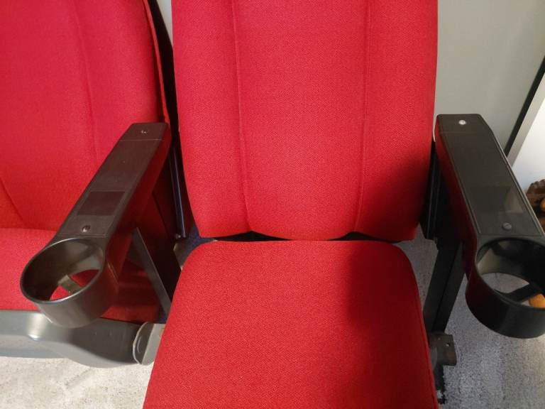 ** Runcorn cineworld cinema chairs & screen 3 star **
