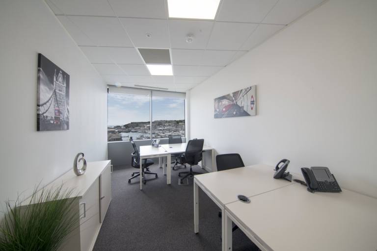 Plymouth - PL4 0HP \ Private Office for 1 Person