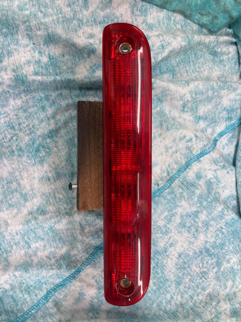 High level brake lamp 