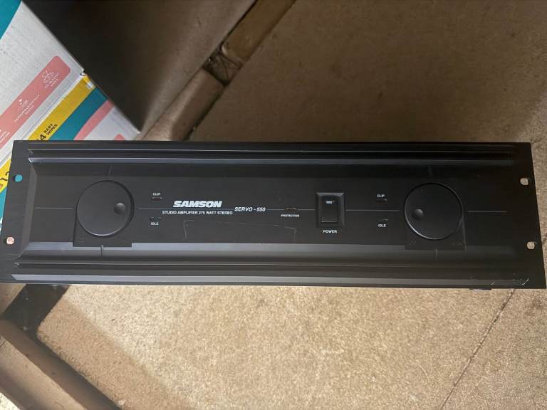 Samson servo 550 studio amplifier 275 watts 4ohm - 550 watts 8ohm bridge
