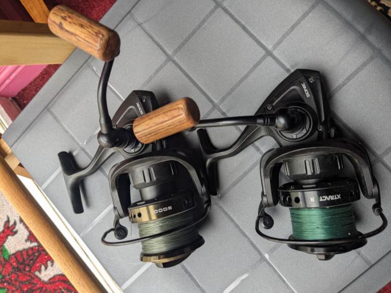 x2 SONIK xtractor 5000 fishing reels in very good condition Quality 