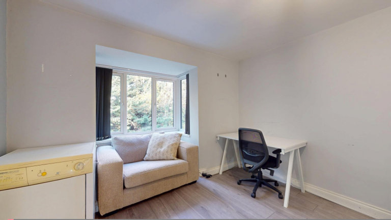 2 bedroom flat in Neasden, NW10