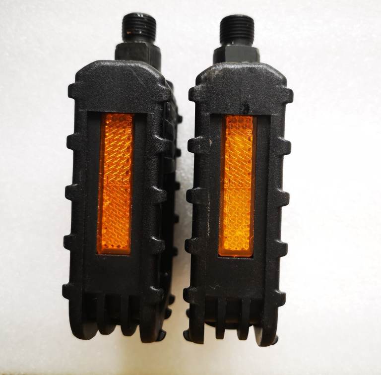 A Pair of Foldable Bicycle Pedal