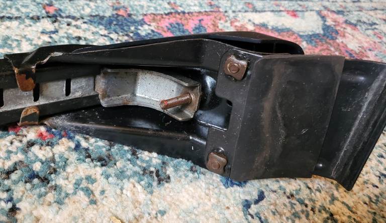 Lockable roof bars LP47/L1252 - Citroen C3