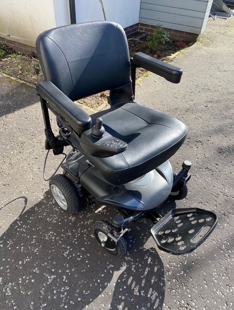 PC201 Easysplit Powerchair