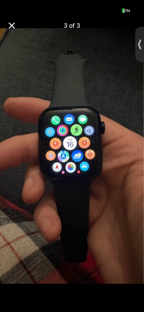 Apple Watch SE (GPS, 2024) Midnight Aluminium Case with Midnight Sport Band