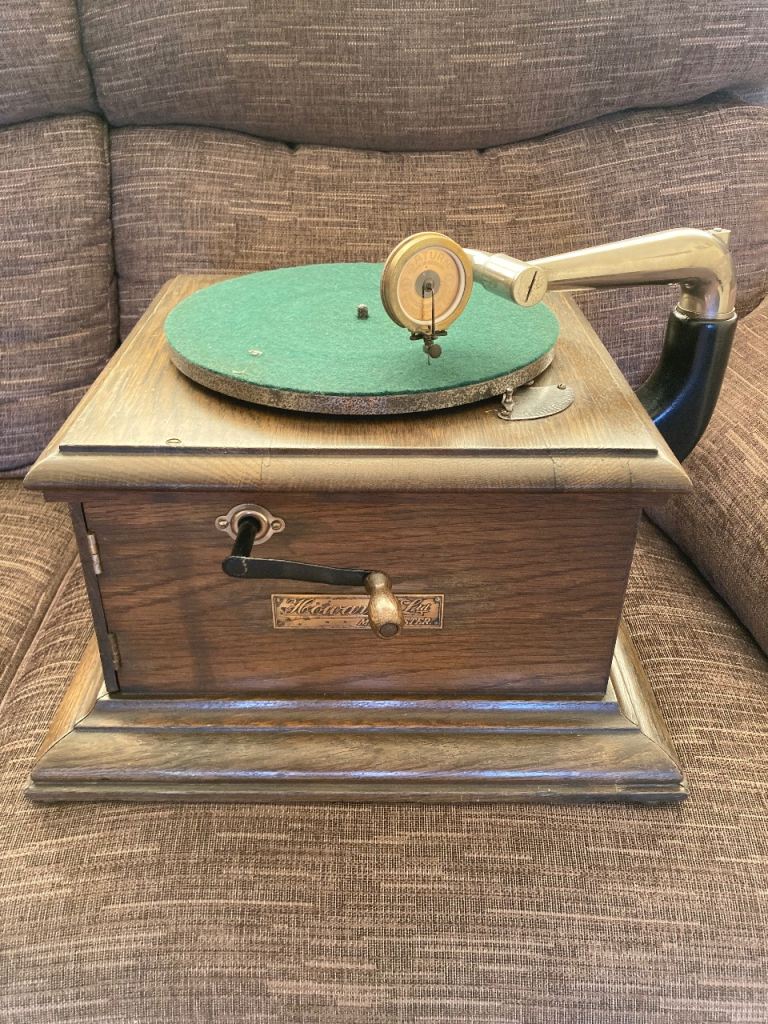 Howard’s Manchester record player