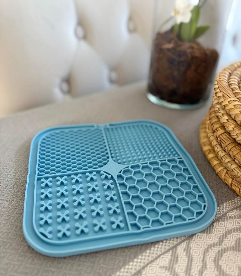 Blue Square Premium Silicone Slow Feeder Dog Bowl Only £6