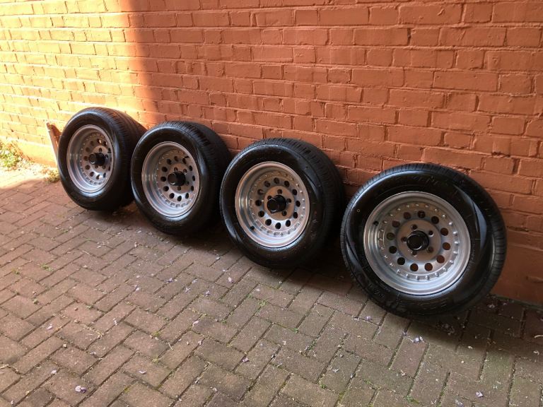 15 x 7 American Racing Outlaw Style Wheels With Nearly New Tyres Mustang Mopar