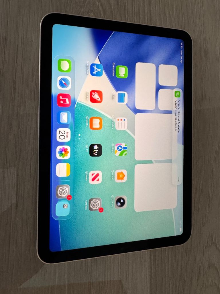 iPad Mini 6th Gen 64GB WiFi in pristine condition