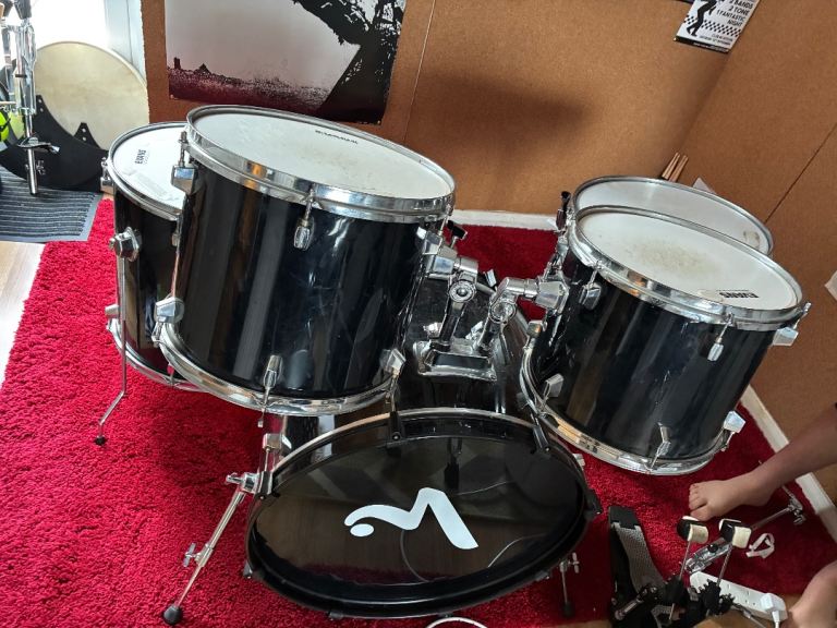 Drum kit 