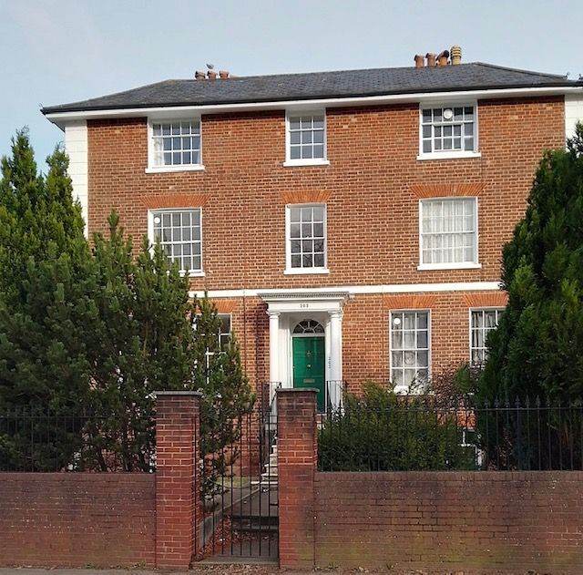 Exeter Topsham Rd. Spacious bedsit (nr RD&E) in lovely Georgian house.