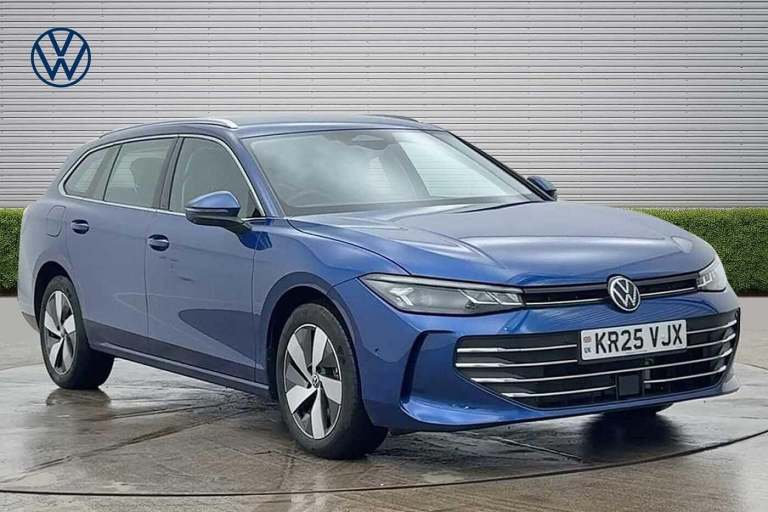2025 Volkswagen Passat 1.5 TSI eHybrid Life 5dr DSG **TOW BAR + DRIVE ASSIST PACK** Estate Automatic